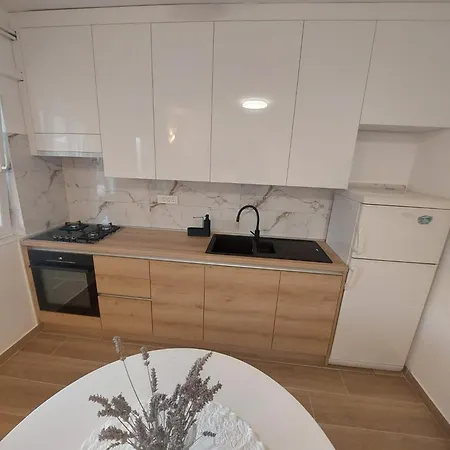 Holiday Apartment * 보디체