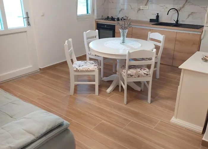 Διαμέρισμα Holiday Apartment